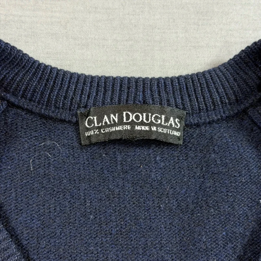 Clan Douglas V-Neck Sweater Mens Large Navy Blue Fair 100% Cashmere Scotland